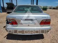 2001 Mercedes Benz E-Class фото