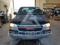 2001 GMC Sierra photo