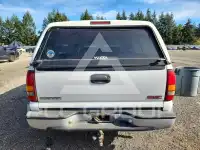 2001 GMC 1500 фото
