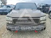 2001 GMC Sierra photo