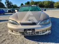 2001 Lexus ES300 photo