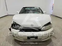 2001 Lexus ES300 photo