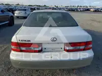 2001 Lexus ES300 photo