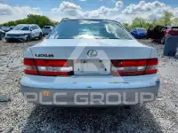 2001 Lexus ES300 photo