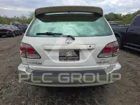 2001 Lexus RX300 photo