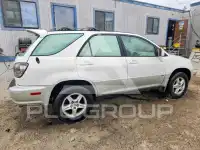 2001 Lexus RX300 photo