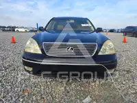 2001 Lexus LS photo