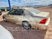 2001 Lexus LS430 photo