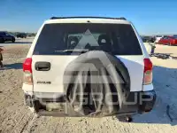 2001 Toyota RAV4 photo