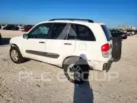 2001 Toyota RAV4 photo