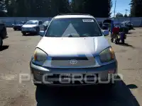 2001 Toyota RAV4 photo