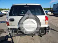 2001 Toyota RAV4 photo
