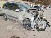 2001 Toyota RAV4 фото