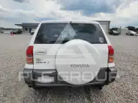 2001 Toyota RAV4 photo