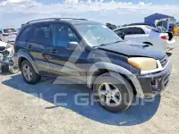 2001 Toyota RAV4 photo