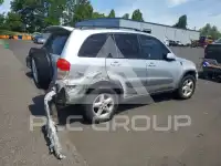2001 Toyota RAV4 фото