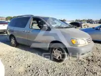 2001 Toyota SIENNA фото