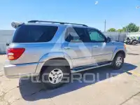 2001 Toyota SEQUOIA фото