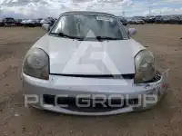 2001 Toyota MR2 фото