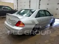 2001 Toyota AVALON photo
