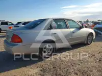 2001 Toyota AVALON photo