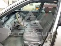 2001 Toyota AVALON photo