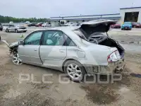 2001 Toyota AVALON фото