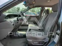 2001 Toyota AVALON фото