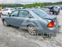 2001 Toyota AVALON photo