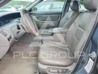 2001 Toyota AVALON photo