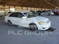 2001 Toyota AVALON фото