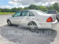 2001 Toyota AVALON фото