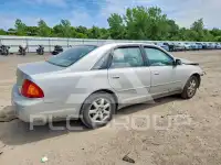 2001 Toyota AVALON фото