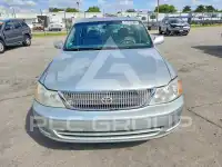 2001 Toyota AVALON photo