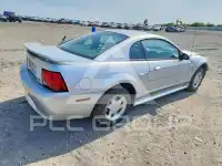 2001 Ford MUSTANG фото