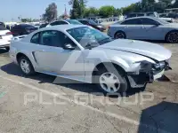 2001 Ford MUSTANG фото