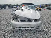 2001 Ford MUSTANG photo