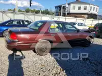 2001 Ford CROWN photo