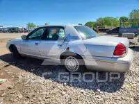 2001 Ford CROWN photo
