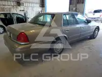 2001 Ford CROWN фото