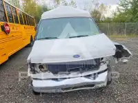 2001 Ford ECONOLINE фото