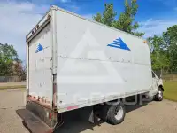 2001 Ford ECONOLINE photo