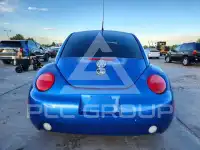 2001 Volkswagen BEETLE photo