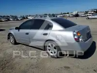 2002 Nissan ALTIMA photo