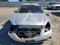 2002 Nissan ALTIMA photo