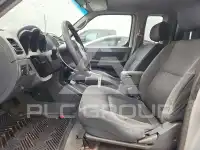 2002 Nissan FRONTIER photo
