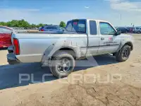 2002 Nissan FRONTIER photo
