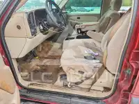 2002 Chevrolet Suburan фото