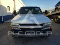 2002 Chevrolet Suburan photo