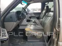 2002 Chevrolet Suburan photo
